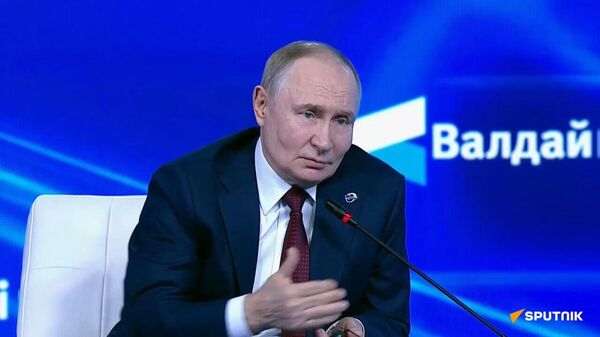 Armes nucléaires: Poutine a été sans ambiguïté dans son discours au Club de Valdaï - Sputnik Afrique