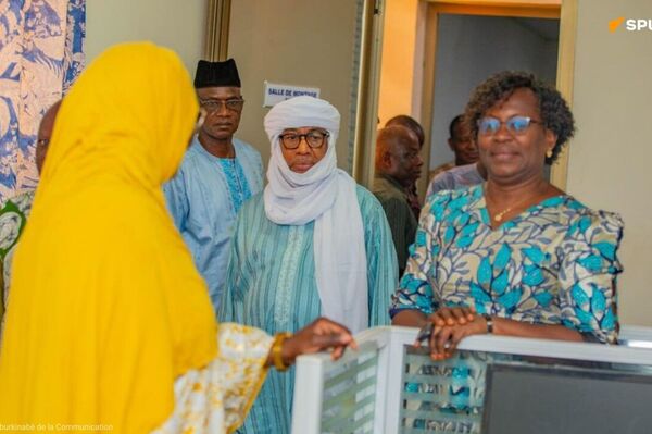 Radio de l’AES: Tout est fin prêt pour son démarrage, selon le ministre malien de la Communication Radio de l’AES: Tout est fin prêt pour son démarrage, selon le ministre malien de la Communication - Sputnik Afrique