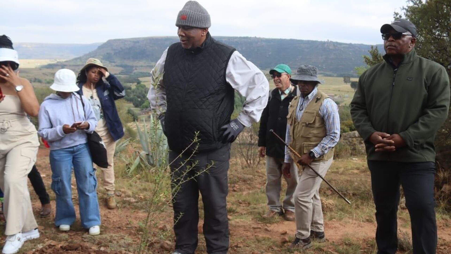 Lesotho Marks 59 Years of Independence With Royal-Led Cleanup Lesotho Marks 59 Years of Independence With Royal-Led Cleanup - Sputnik Africa, 1920, 04.10.2025