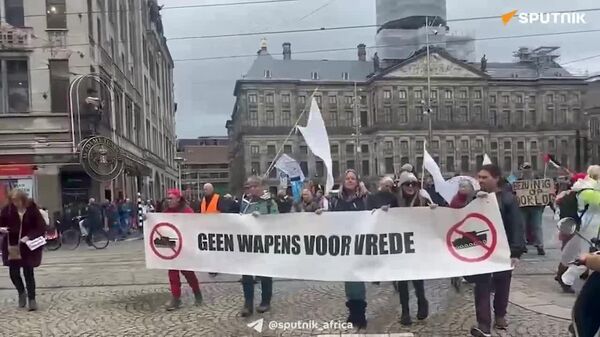 'Stop Supporting Ukraine & Israel!' — Dozens Rally for Peace in Amsterdam, Sputnik Correspondent Reports - Sputnik Africa