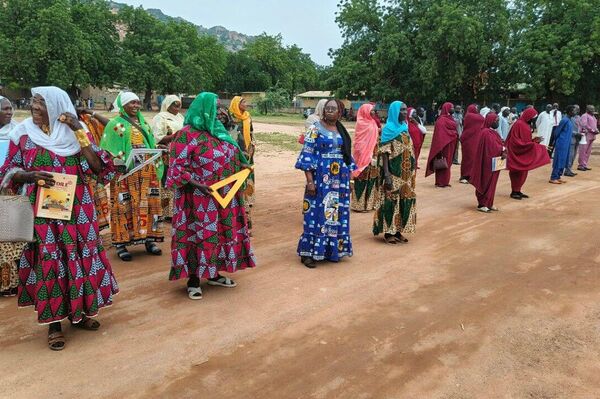 Le Tchad rend un hommage solennel aux enseignants lors de leur Journée mondiale - Sputnik Afrique