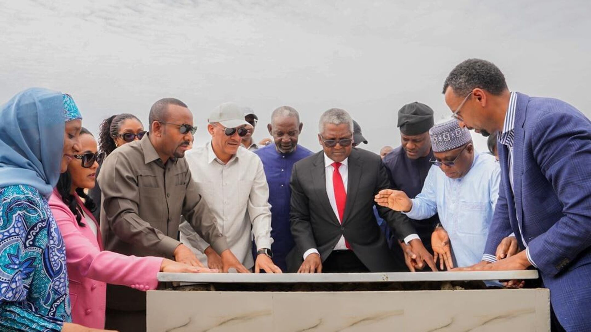 Dangote & Ethiopia Partner on One of World's Largest Fertilizer Plants: What We Know So Far Dangote & Ethiopia Partner on One of World's Largest Fertilizer Plants: What We Know So Far - Sputnik Africa, 1920, 06.10.2025