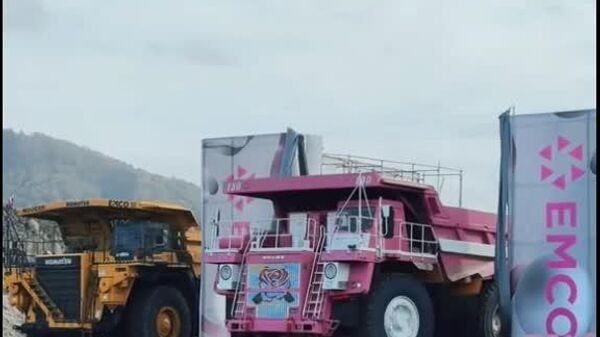 #viral | Russia’s First Pink BelAZ: Glamorous Truck Hits the Roads of Sakhalin - Sputnik Africa