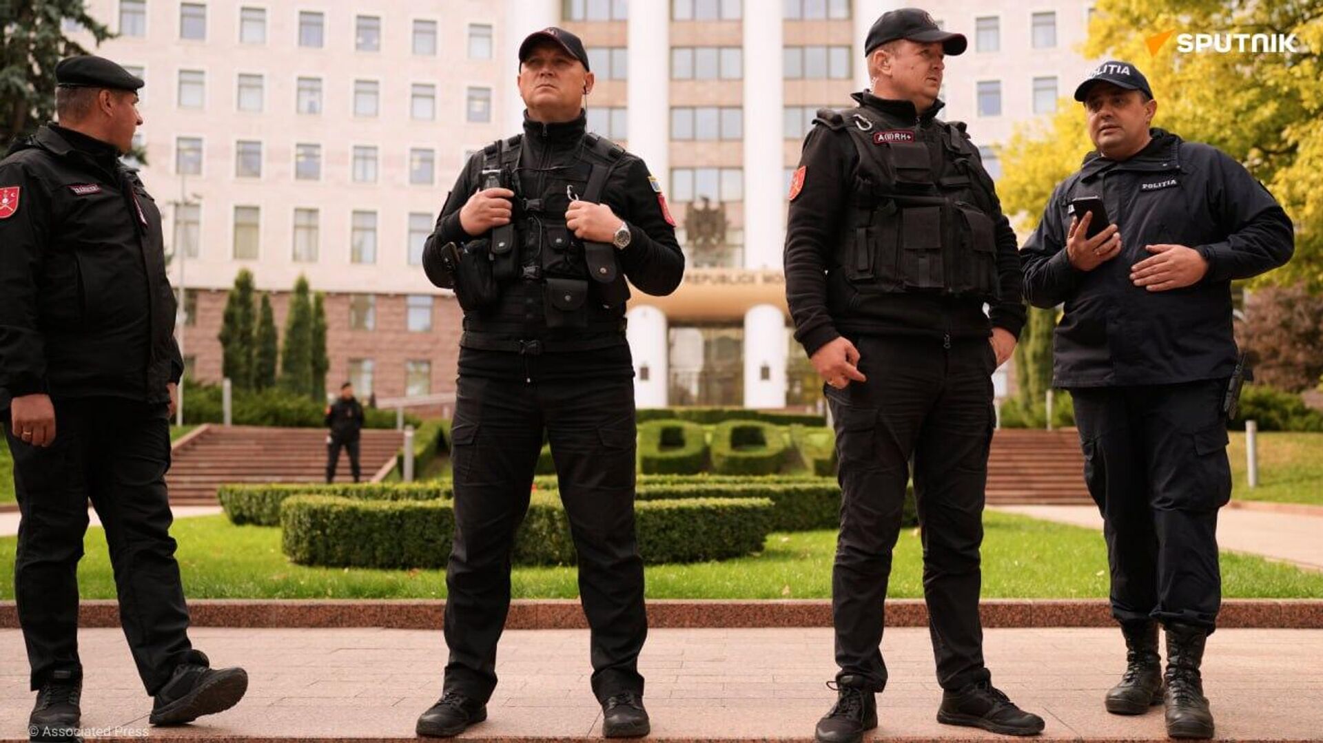 L'UE prépare la Moldavie à la guerre, selon un ex-Président moldave L'UE prépare la Moldavie à la guerre, selon un ex-Président moldave - Sputnik Afrique, 1920, 08.10.2025