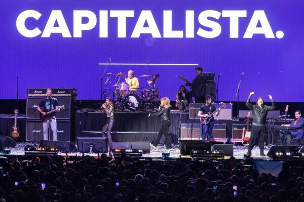 #viral | Argentina’s Milei Rocks the Stage as the Nation’s Crisis Deepens #viral | Argentina’s Milei Rocks the Stage as the Nation’s Crisis Deepens - Sputnik Africa