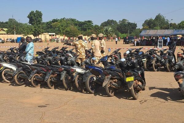100 motos volées retrouvent leurs propriétaires à Ouagadougou - Sputnik Afrique