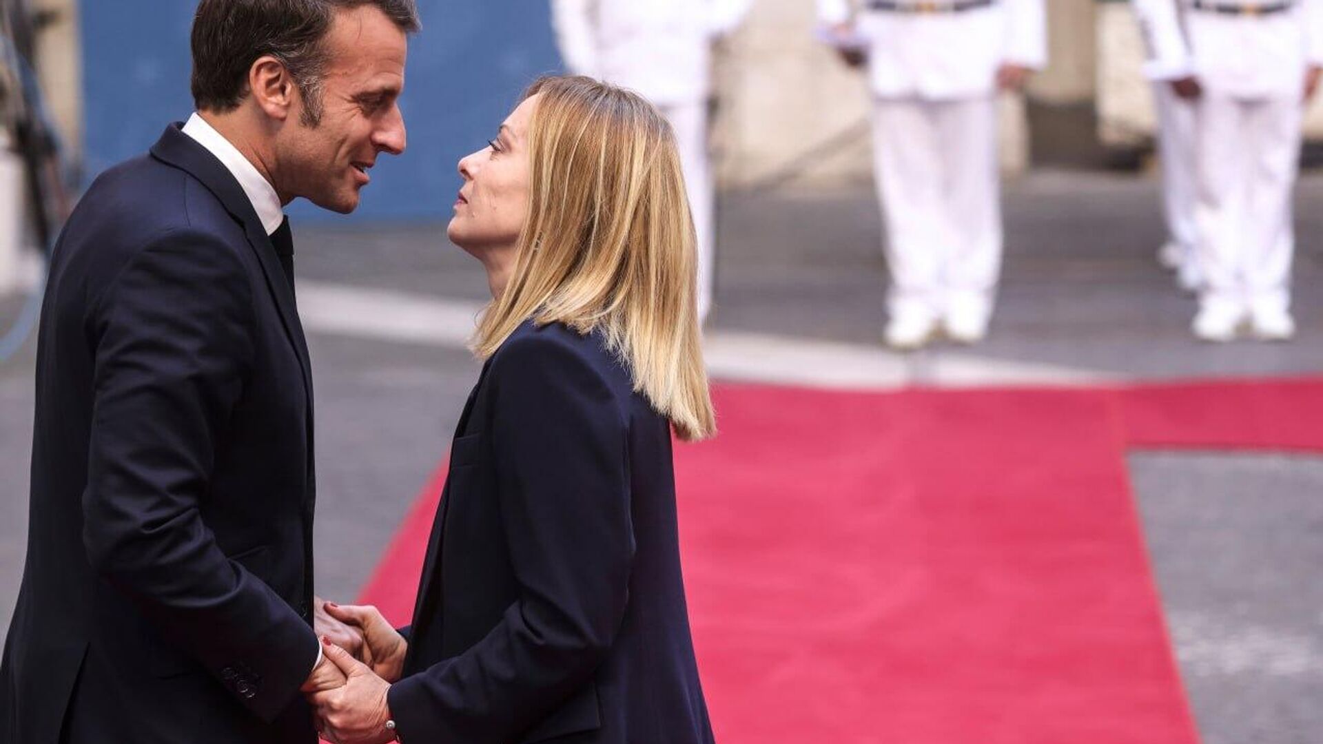 Europe on the Brink as Debt Crisis Looms — With France & Italy at Highest Risk, Warns Roscongress Report Europe on the Brink as Debt Crisis Looms — With France & Italy at Highest Risk, Warns Roscongress Report - Sputnik Africa, 1920, 08.10.2025