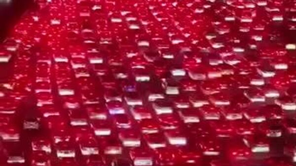 Les autoroutes chinoises se transforment en parkings après l'affluence des fêtes - Sputnik Afrique