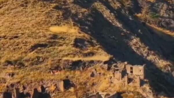 Duel aérien: un aigle prend un drone pour une proie - Sputnik Afrique