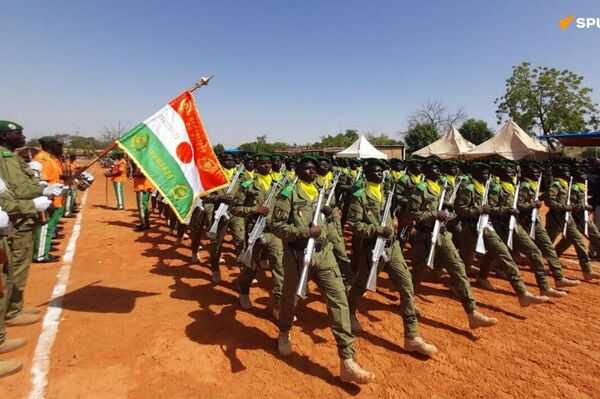 L'armée nigérienne se renforce avec près de 2 L'armée nigérienne se renforce avec près de 2 - Sputnik Afrique