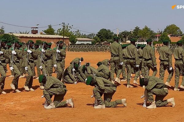 L'armée nigérienne se renforce avec près de 2 L'armée nigérienne se renforce avec près de 2 - Sputnik Afrique