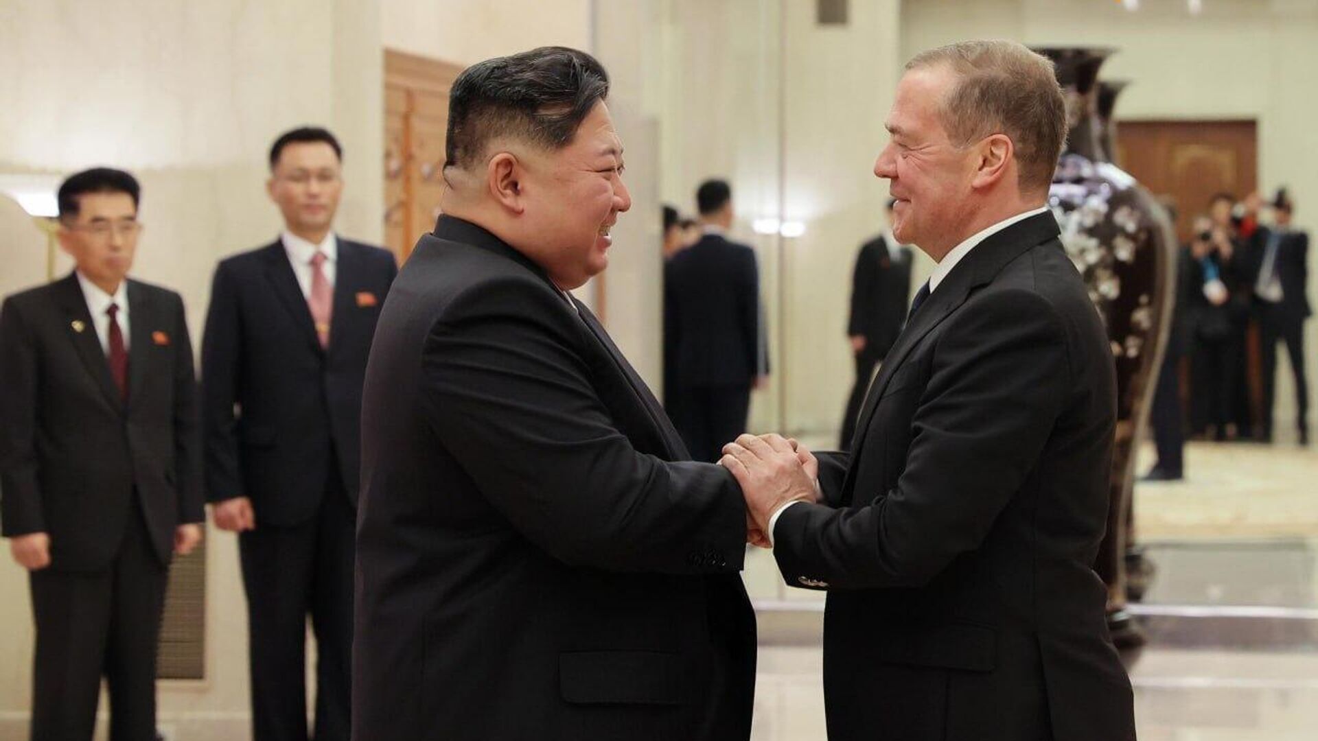 Putin Attaches Great Importance to Development of Moscow-Pyongyang Ties, Russian Security Сouncil Deputy Chairman Says Putin Attaches Great Importance to Development of Moscow-Pyongyang Ties, Russian Security Сouncil Deputy Chairman Says - Sputnik Africa, 1920, 11.10.2025