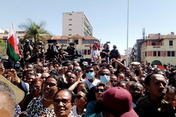New Chief of Staff of Malagasy Armed Forces Reportedly Takes Office as Military Divisions Join Protests New Chief of Staff of Malagasy Armed Forces Reportedly Takes Office as Military Divisions Join Protests - Sputnik Africa