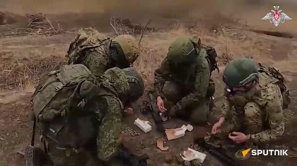 Comment les commandos russes se préparent aux combats dans le Donbass? - Sputnik Afrique