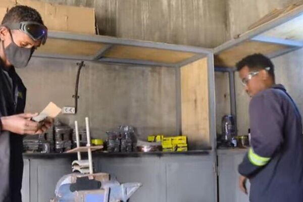 Turning Waste Into Motion: Ethiopian Engineer Reinvents Car Brakes From Cattle Bones Turning Waste Into Motion: Ethiopian Engineer Reinvents Car Brakes From Cattle Bones - Sputnik Africa