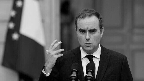 Ils prennent clairement tous les Français pour des idiots - Sputnik Afrique