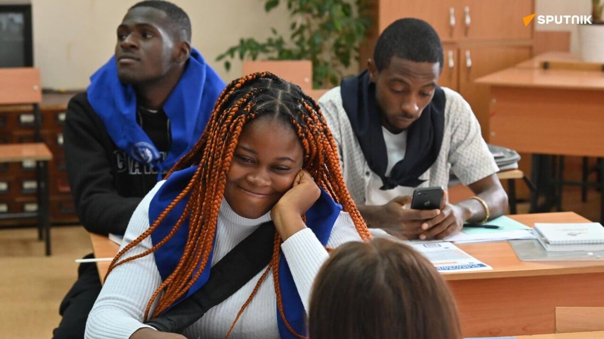 La Russie offre plus de 5 La Russie offre plus de 5 - Sputnik Afrique, 1920, 15.10.2025