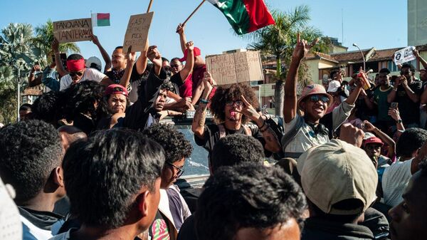 Les vents de changement à Madagascar et au Cameroun vus par un blogueur nigérien - Sputnik Afrique