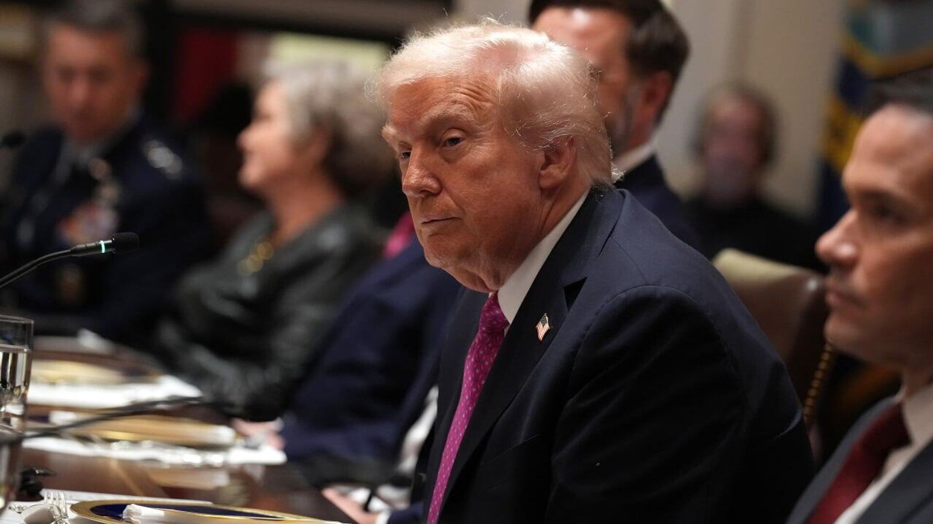Trump: Ukraine Peace 'Fairly Close,' Aims to Resolve Conflict Without Tomahawks Trump: Ukraine Peace 'Fairly Close,' Aims to Resolve Conflict Without Tomahawks - Sputnik Africa, 1920, 17.10.2025