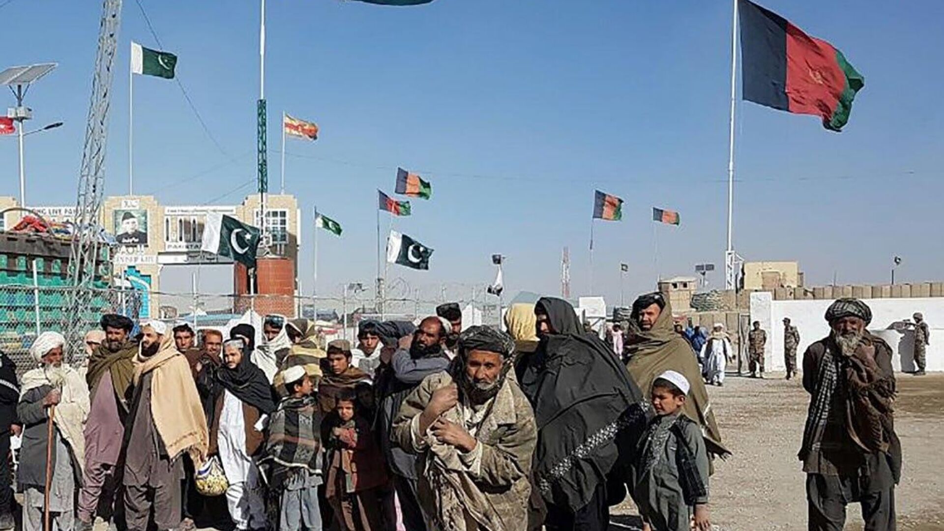 Pakistan, Afghanistan engaged in dialogue aimed at peaceful settlement – FM Pakistan, Afghanistan engaged in dialogue aimed at peaceful settlement – FM - Sputnik Africa, 1920, 18.10.2025