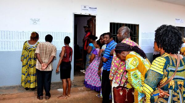 Cameroon's Presidential Elections: Candidate's Representative Abandons Vote Counting Commission Citing Implausible Turnout Figures - Sputnik Africa