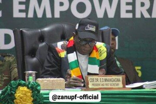 Le parti au pouvoir zimbabwéen propose de prolonger le mandat du Président Mnangagwa jusqu'en 2030 - Sputnik Afrique