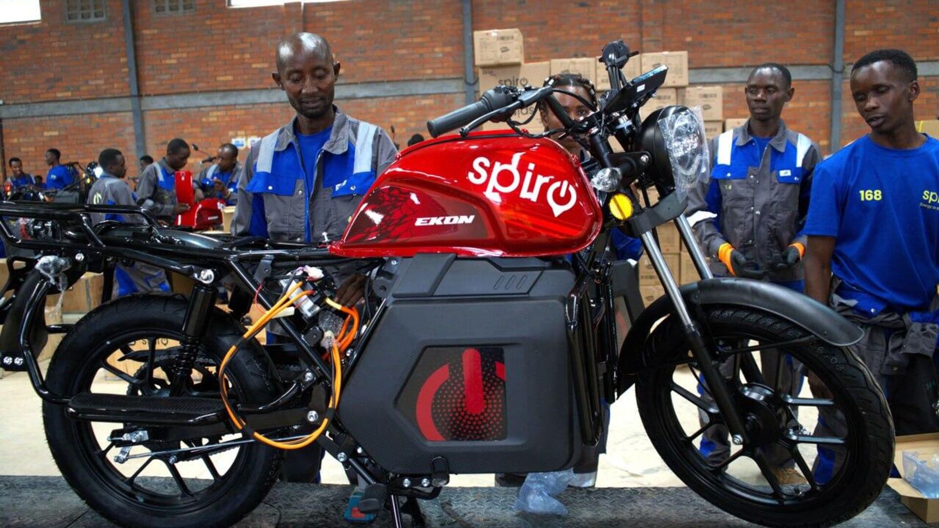Kenya’s Spiro Secures 'Africa’s Largest-Ever Investment in Electric Mobility' to Expand Its Pan-African Network Kenya’s Spiro Secures 'Africa’s Largest-Ever Investment in Electric Mobility' to Expand Its Pan-African Network - Sputnik Africa, 1920, 21.10.2025