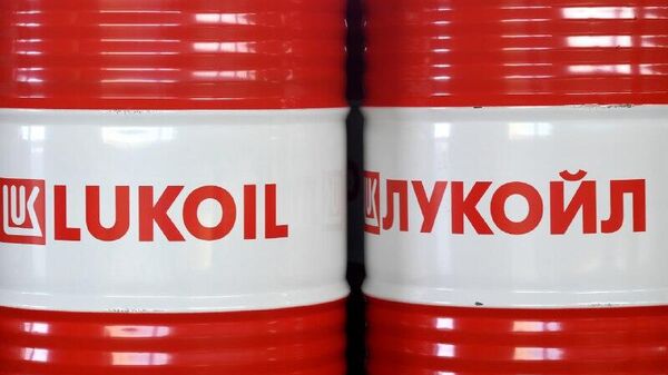 Fires at Oil Refineries in Romania & Hungary Parallel Nord Stream Bombing: Military Expert - Sputnik Africa