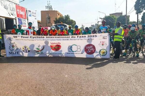 Tour du Faso 2025: victoire du Maroc sur la 1ʳᵉ étape - Sputnik Afrique