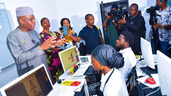 Nigeria to Support 1M Youths With Career Training, Entrepreneurship Program - Sputnik Africa