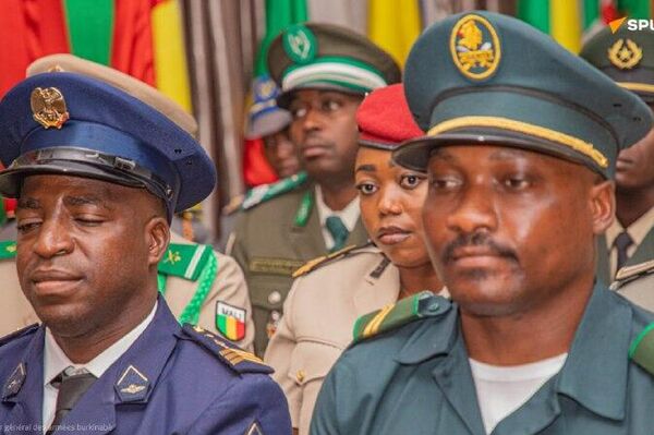 Des militaires de 9 pays africains formés à la gestion logistique à Ouagadougou Des militaires de 9 pays africains formés à la gestion logistique à Ouagadougou - Sputnik Afrique