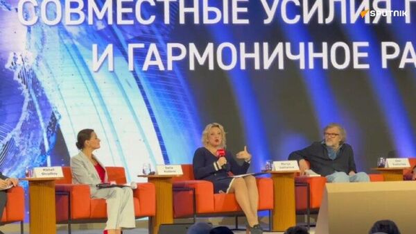 La diplomatie populaire lutte contre la déshumanisation du monde vers laquelle l'Europe nous pousse, affirme Maria Zakharova - Sputnik Afrique