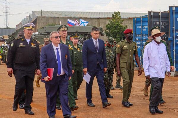 Russia Donates $53 Million in Military Equipment to Uganda, Museveni Praises 'Strategic Friendship' Russia Donates $53 Million in Military Equipment to Uganda, Museveni Praises 'Strategic Friendship' - Sputnik Africa