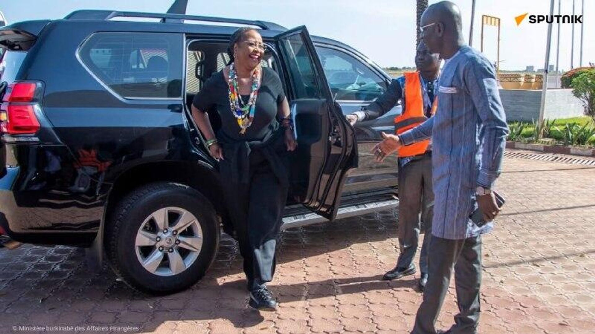 Burkina Faso Hosts Symbolic Homecoming for 700 Diaspora Members in 'Return to Africa' Burkina Faso Hosts Symbolic Homecoming for 700 Diaspora Members in 'Return to Africa' - Sputnik Africa, 1920, 27.10.2025