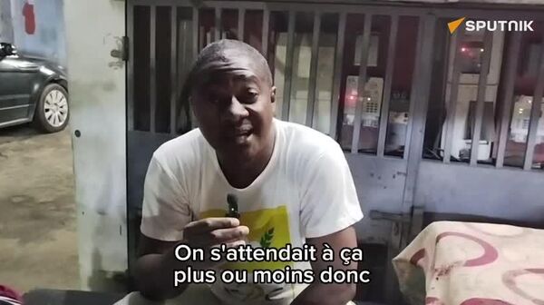 Il faut qu'on prépare de nouvelles personnes, mais le plus important c'est la paix: premières réactions d'Ivoiriens à la réélection d'Ouattara - Sputnik Afrique