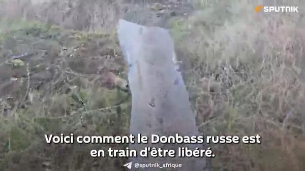 En libérant le Donbass, un éclaireur russe marche sur les traces de ses arrière-grands-pères lors de la Grande Guerre patriotique - Sputnik Afrique