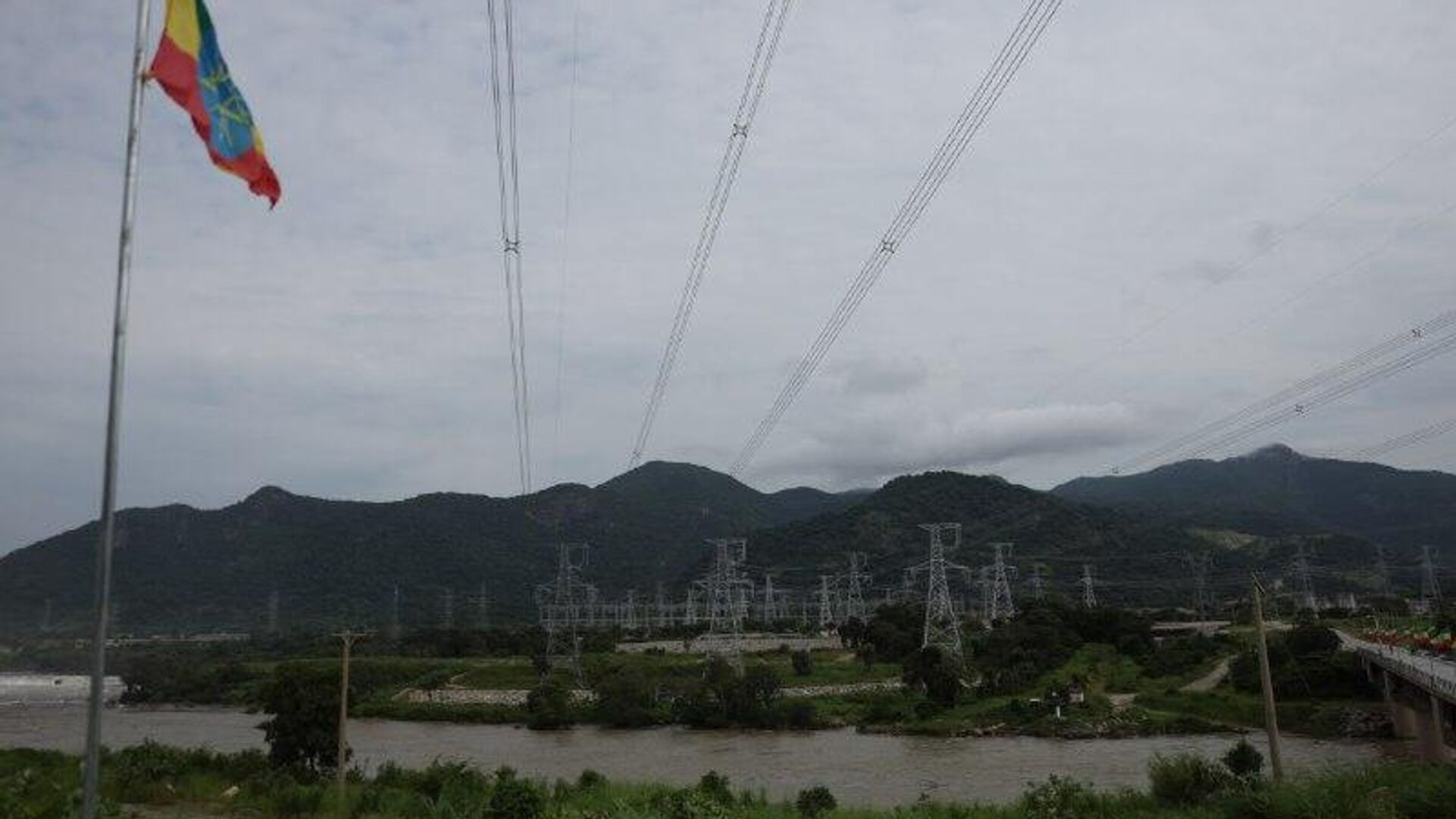 Ethiopia's Electric Power Revenue Soars 96% Year-on-Year in First Quarter, Boosted by GERD: Company Ethiopia's Electric Power Revenue Soars 96% Year-on-Year in First Quarter, Boosted by GERD: Company - Sputnik Africa, 1920, 28.10.2025