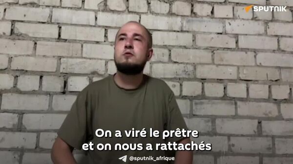 Sa femme l'avait envoyé faire des études pour devenir prêtre, afin qu'il ne devienne pas alcoolique - Sputnik Afrique