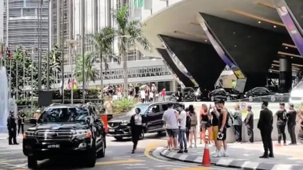 #viral | Female Bodyguards' Daring Move at ASEAN Summit Goes Viral With 'Door-Jumping' Protocol - Sputnik Africa