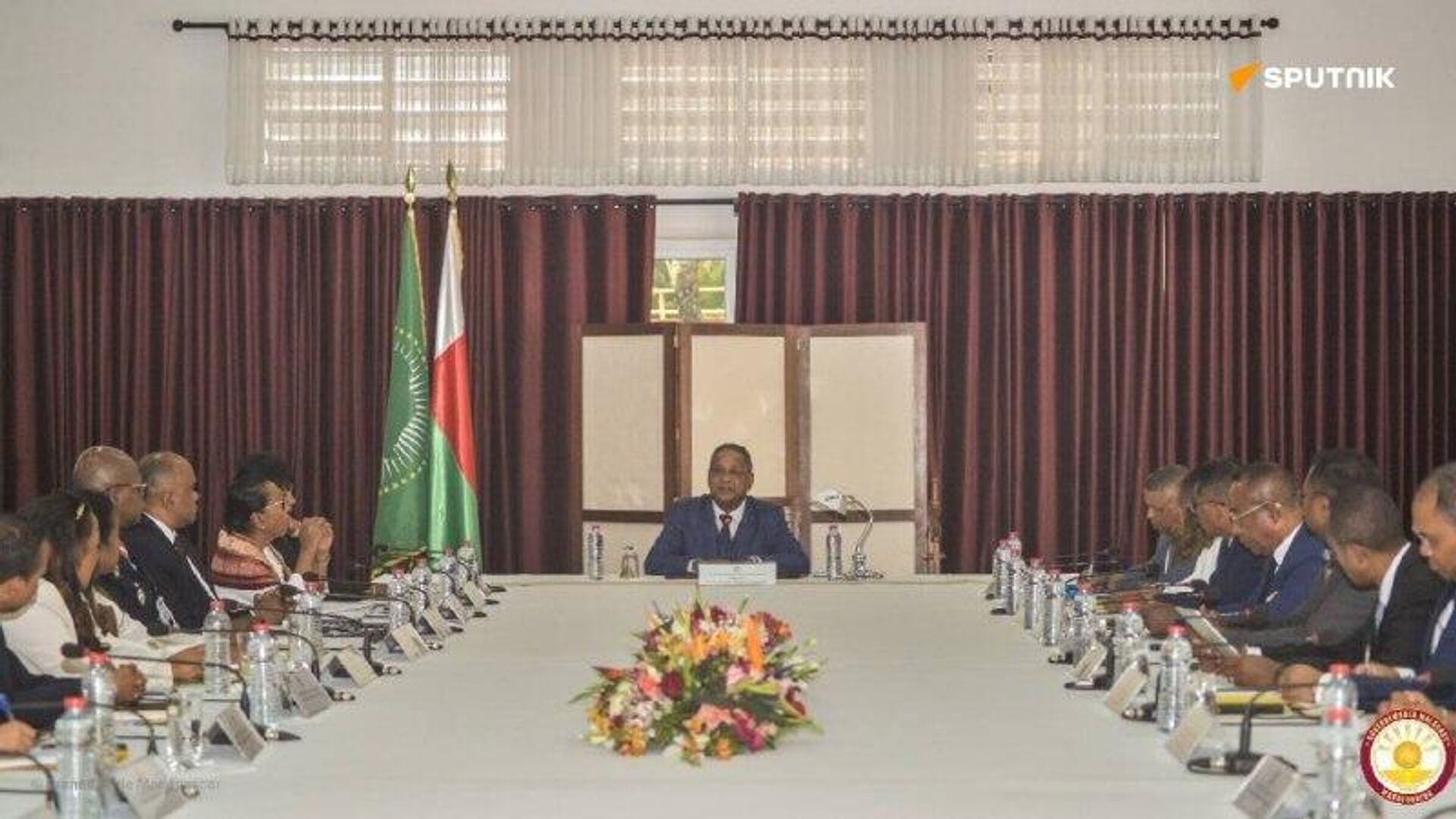 Civilian Leadership Takes Center Stage in Madagascar’s New Cabinet, Media Reports Civilian Leadership Takes Center Stage in Madagascar’s New Cabinet, Media Reports - Sputnik Africa, 1920, 28.10.2025