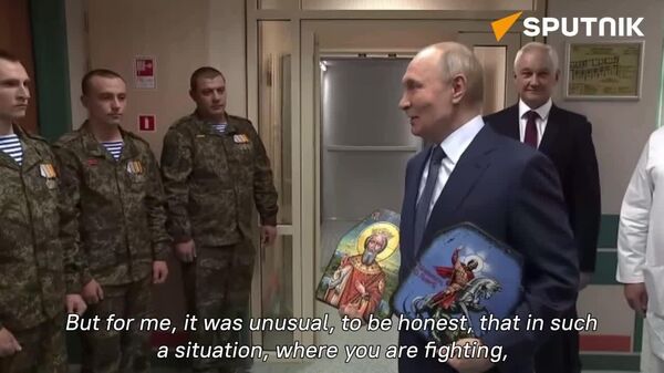 Putin Thanks Soldiers for Bullet-Pierced Icons Gifted on His Birthday - Sputnik Africa
