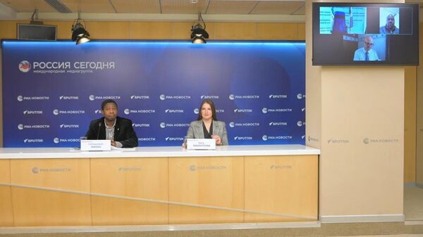 Rossiya Segodnya hosted a roundtable discussion uniting media professionals from Russia and Africa to address the critical need to decolonize journalism and reshape global narratives.  - Sputnik Africa