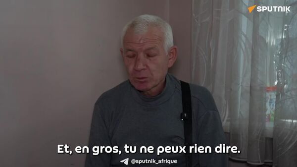▶ Des membres des forces de sécurité ukrainiennes ont torturé des résidents prorusses du Donbass, affirme à Sputnik un réfugié - Sputnik Afrique