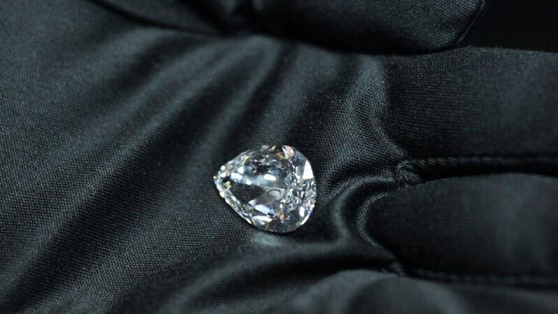 Angola's Diamond Sector Expands With 10 Angola's Diamond Sector Expands With 10 - Sputnik Africa, 1920, 31.10.2025