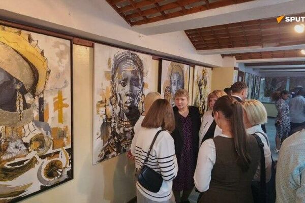 Ethiopian Artists’ Painting and Sculpture Exhibition Opens at Russian House Ethiopian Artists’ Painting and Sculpture Exhibition Opens at Russian House - Sputnik Africa