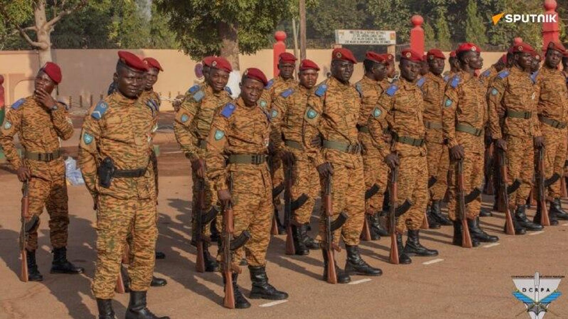 Captain Ibrahim Traoré Pays Tribute to His Compatriots, Defenders of Burkina Faso Captain Ibrahim Traoré Pays Tribute to His Compatriots, Defenders of Burkina Faso - Sputnik Africa, 1920, 01.11.2025