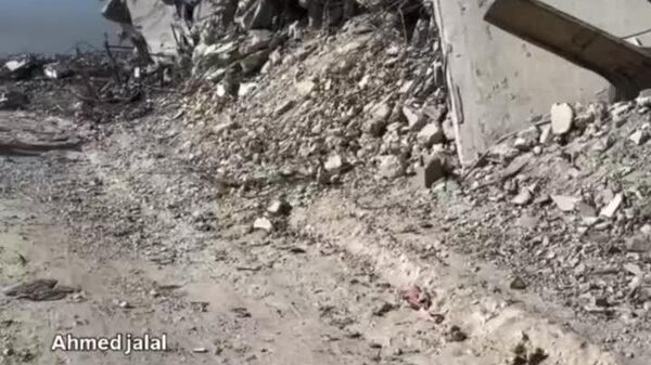 Frappes à Khan Younès, blocage de médicaments, tonnes de déchets accumulées: derniers développements dans la bande de Gaza - Sputnik Afrique