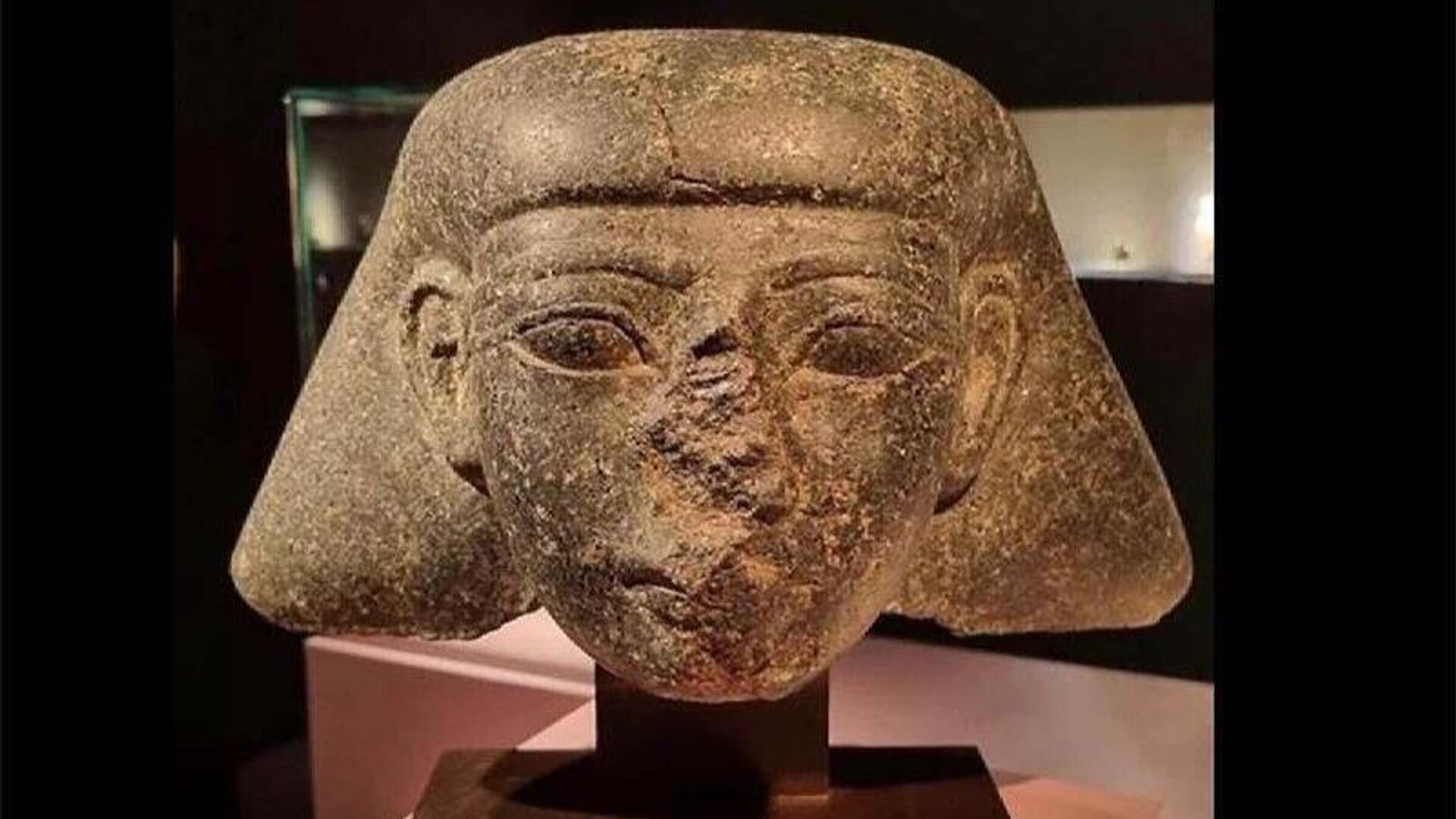 Netherlands to Return 3,500-Year-Old Treasure to Egypt, Says PM Netherlands to Return 3,500-Year-Old Treasure to Egypt, Says PM - Sputnik Africa, 1920, 03.11.2025