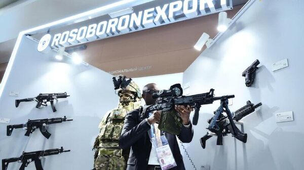 Key Player in Global Arms Market: Putin Hails Russia's Rosoboronexport on 25th Anniversary Key Player in Global Arms Market: Putin Hails Russia's Rosoboronexport on 25th Anniversary - Sputnik Africa