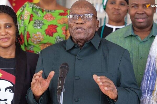 L'ancien Président sud-africain Jacob Zuma encourage Ibrahim Traoré à continuer la lutte pour la libération de l'Afrique - Sputnik Afrique